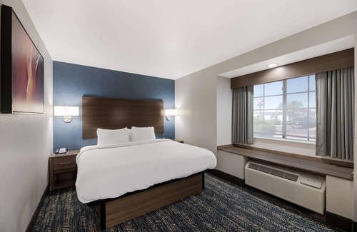 Flagstaff Hotel | Best Western Bellemont Shadow Mountain Inn