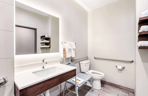 Bourbonnais Hotel | Best Western Plus Bourbonnais Hotel & Suites