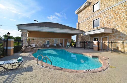 Forney Hotel | Best Western Plus Christopher Inn & Suites