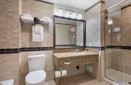 East Kootenay Hotel | Best Western Plus Fernie Mountain Lodge