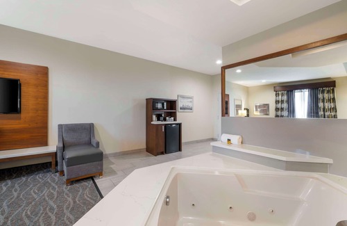 Gardena Hotel | Best Western Plus Gardena Inn & Suites