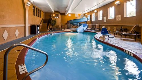 Salina Hotel | Best Western Plus Midwest Inn & Suites