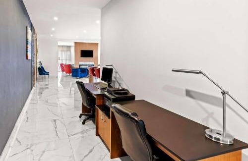 Pointe-aux-Trembles Hotel | Best Western Plus Montreal East