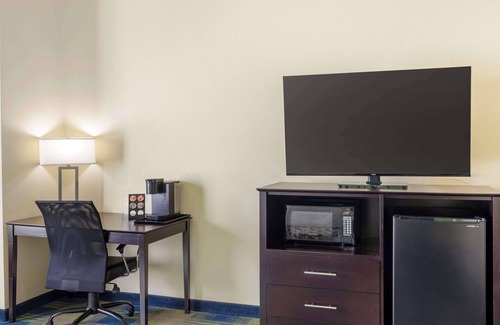 Pratt Hotel | Best Western Plus Pratt
