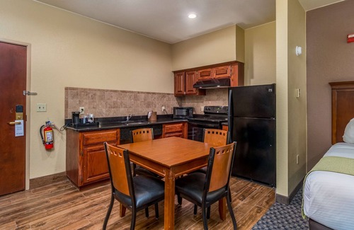 Shamrock Hotel | Best Western Plus Shamrock Inn & Suites