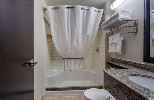 St. Albert Hotel | Best Western Plus The Inn At St. Albert