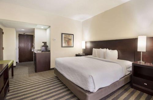 Pennington Bend Hotel | Best Western Suites near Opryland