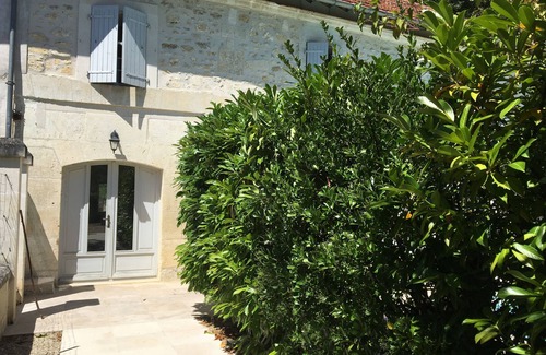 Angeac-Charente House | Besutiful traditional Charentaise house with private decked pool by the river