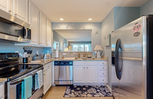 Ocean View Condo | Bethany Bay spacious condo w/shared pool, water view & golf course