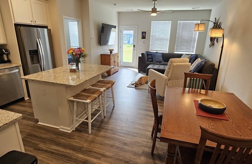 Millville House | Bethany entire town home in beach resort like community, community pool, families - DOG Friendly!