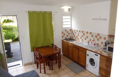 Le Tampon Apartment | Between sea and mountain, near the beach and the volcano,