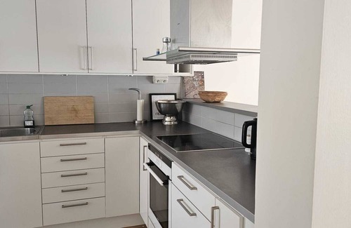 Ursvik House | Between the Pulse of the City & Nature! 6 km from Stockholm and 20m from Nature