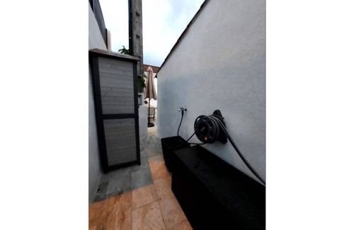 Aviles House | BETWEEN THE RURAL AND THE URBAN