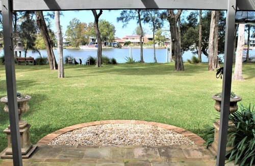 Dora Creek House | Between Waters at Dora Creek