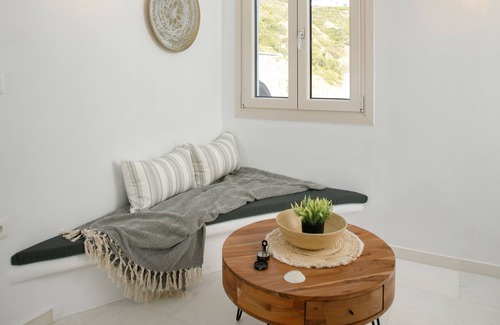 Mikri Vigla Apartment | BH317 - C - Room Naxos