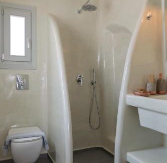 Imerovigli Villa | Bianco Diverso Suites