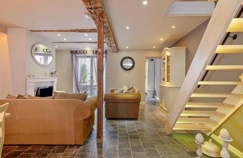 Tongeren House | Bibi Tongeren