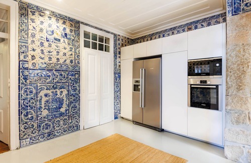 Sao Jose Apartment | Bica Apartment w/Pool and Garden