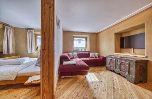 Cermes House | Biedermannhof