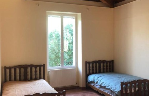 Saint-Quentin-de-Baron Bed & Breakfast | Bienvenue chez Suzy