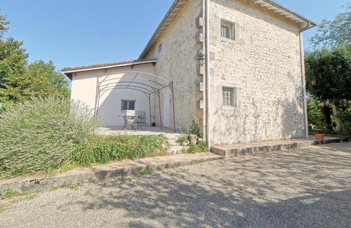 Saint-Quentin-de-Baron Bed & Breakfast | Bienvenue chez Suzy