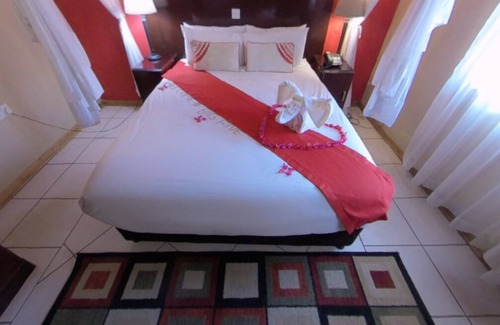 Kasane Hotel | Big 5 Toro Lodge
