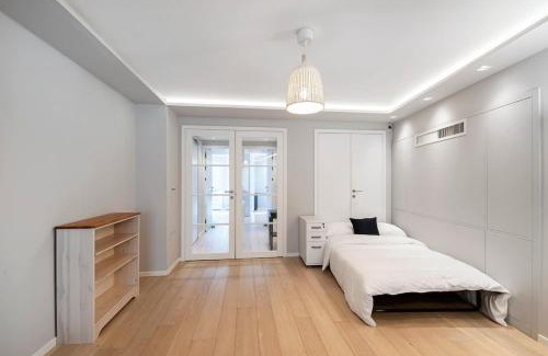 Cathedrals Apartment | Big and Bright London Bridge unit