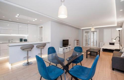 Cathedrals Apartment | Big and Bright London Bridge unit
