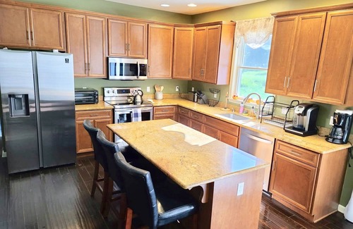 Kunkletown House | Big And Spacious 5-Bedroom With Outdoor Pool in Kunkletown near Blue Mountain