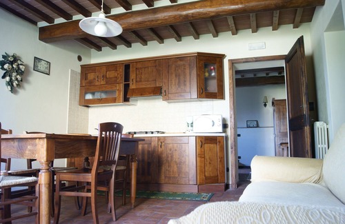 Motina Apartment | Big apartment with garden and kitchen in a countryhouse in Tuscany