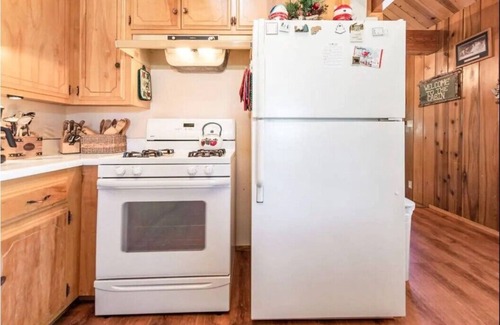Whispering Forest Cabin | Big Bear Cabin August Deals – Book Now from 99! Weekends Almost Gone!