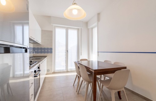 Finalborgo Apartment | Big bright apartment for max. 8 people with 4 bedrooms and 2 bathrooms