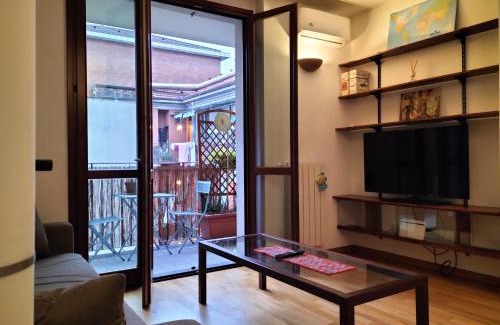 Zona Padova Apartment | Big Bright Flat in Milano close to Loreto square