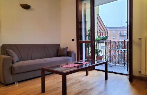 Zona Padova Apartment | Big Bright Flat in Milano close to Loreto square