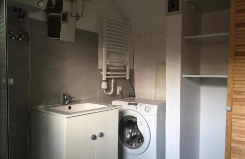 Warsaw Apartment | BIG CALM APART HOTEL 15min WARSAW 6pers WiFi Fireplace Garden Grill
