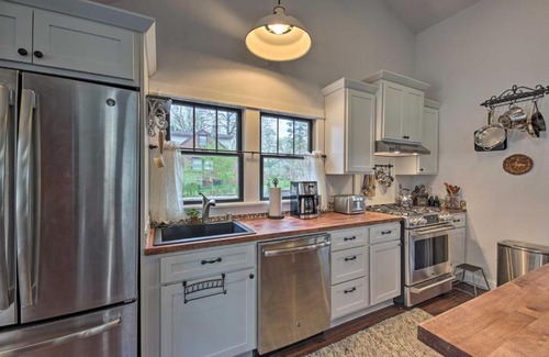 Hartford House | Big Cedar Lake House Views, 100 Ft to Water!