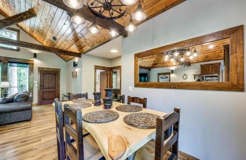 Hodgen House | Big Cedar Vacation Rental with Deck and Hot Tub!