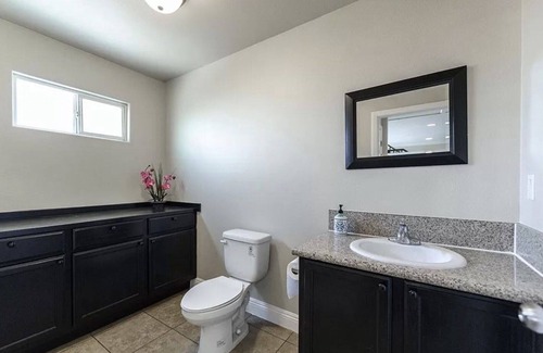 Compton House | Big Cozy Duplex Home