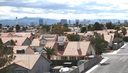 North Las Vegas House | Big Family Retreat with Pool and RV parking