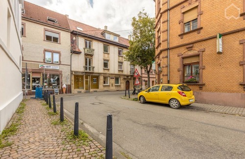 Kafertal Apartment | Big Family- sized Casaba in Mannheim