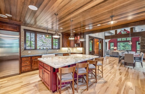 Baldy Mountain House | BIG, most luxurious 4BR in Breck,1.5 miles to town