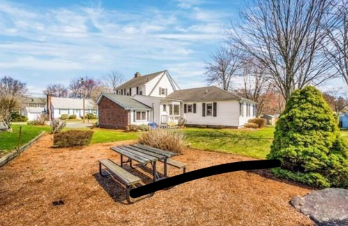Shrewsbury House | Big Private room,nice view, quiet, wonderful place #3