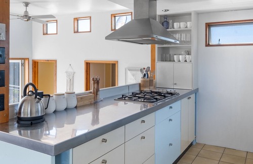 Papamoa Beach House | Big rad beach pad - family-friendly oasis one back from beach in Papamoa East