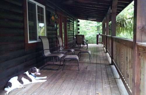 Pine Ridge Cabin | BIG ROCK LOG CABIN , Beside Natural Bridge/Red River Gorge
