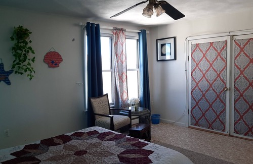 Revere House | Big Room With Private Bathroom In House Right Across Ocean And Beach!
