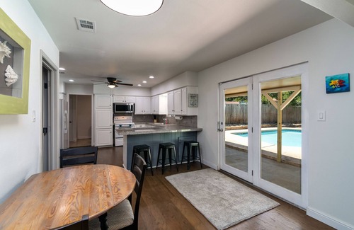 North Richland Hills House | Big Saltwater Pool close to Tex Rail
