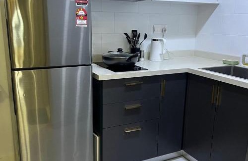 Taman Midah Apartment | Big TV &sofa kids play area Arte Cheras 4bed8pax