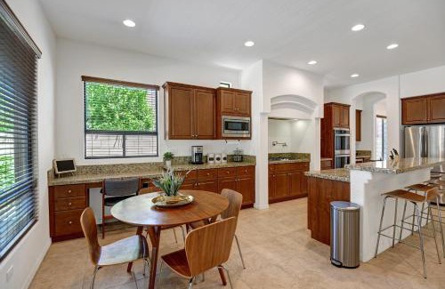 Indio House | Big Yard REAL Grass Open Floor Plan Total Privacy