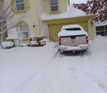 Reno House | Big YELLOW HOUSE On The Hill