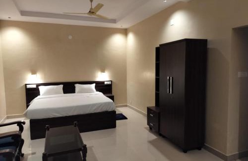 Elappara Resort | Biglaand Dew Castle